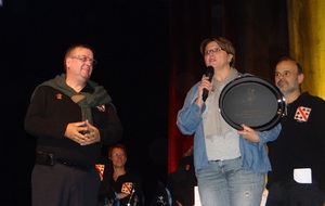 Remise du trophée du bénévole de l'année à Sandrine SERVONNET.